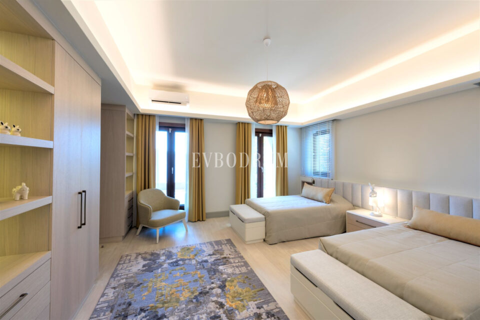 Olağanüstü özel, manzaralı kiralık villa – Görsel 2