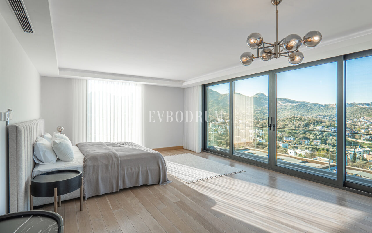 Yalıkavak’ta şehir konsepti:Deniz manzaralı, havuzlu lüks villa