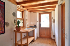 10.000 m2 Arsa İçinde 8 Bağımsız Taş Ev