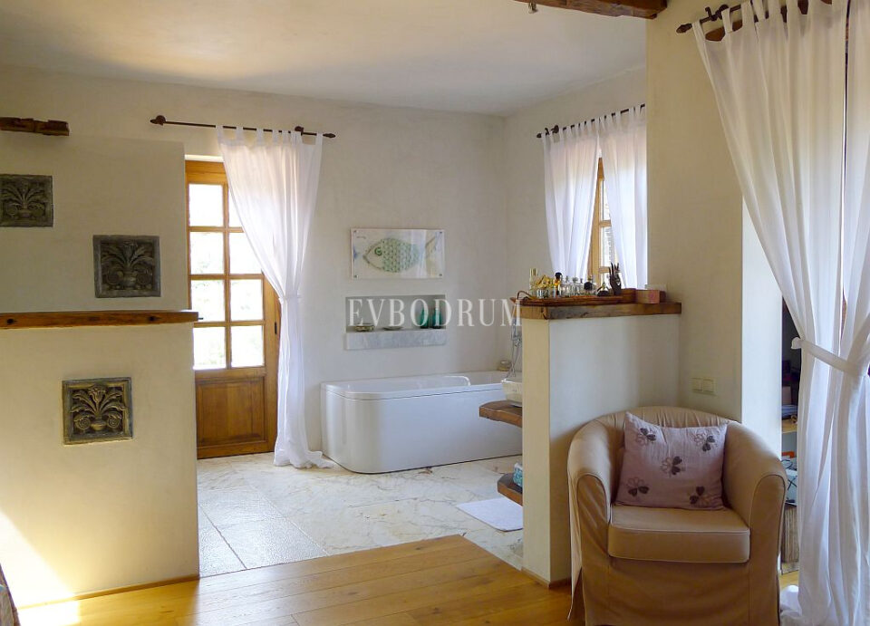 Özel havuzlu kiralık taş villa – Görsel 4