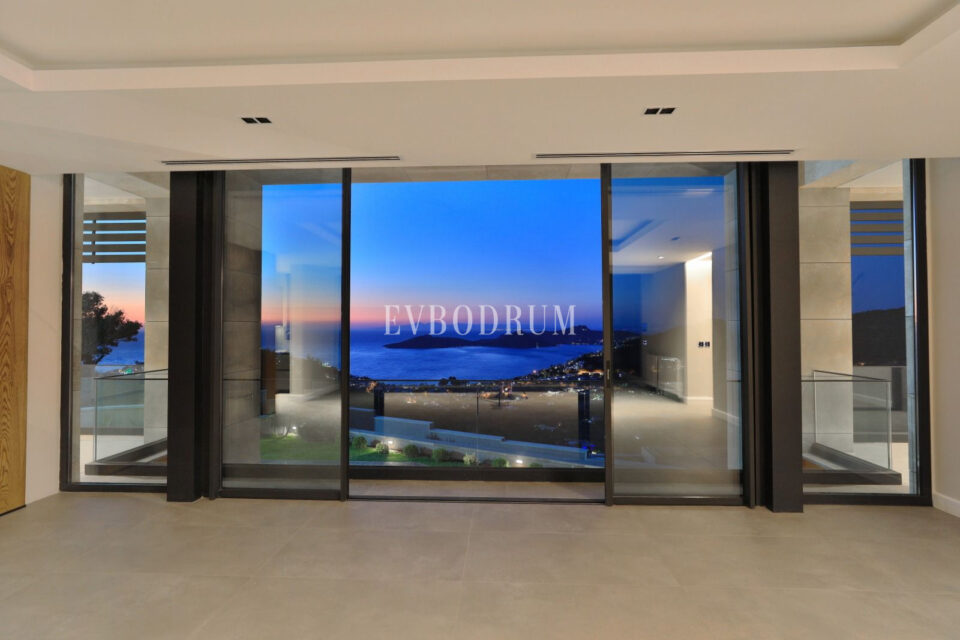 Yeni tamamlanmış, deniz manzaralı, özel havuzlu ve bahçeli villa – Görsel 17