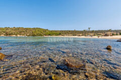 Özel Havuzlu ve Bahçeli Denize Sıfır Villa