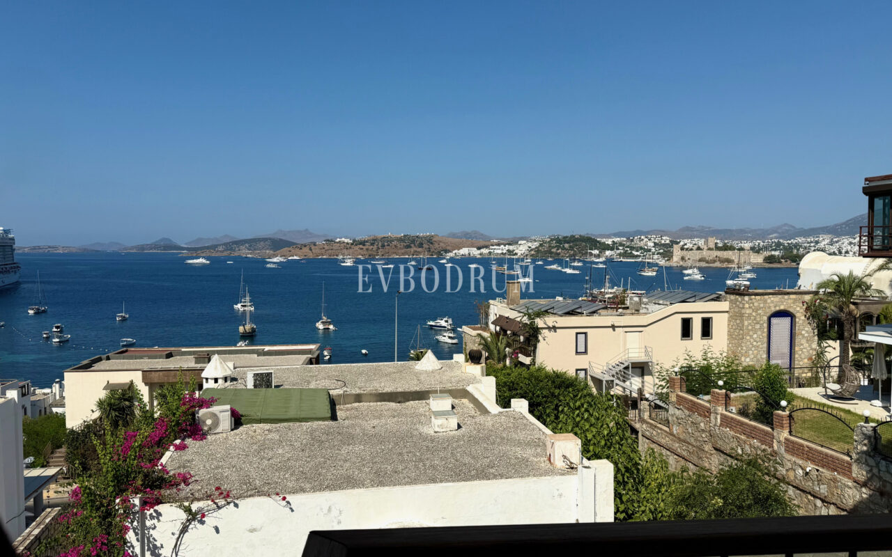 Yıllık kiralık, Kale ve adalar manzaralı Bodrum Evi