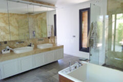 Yalikavak koyu manzarasına hakim malikane