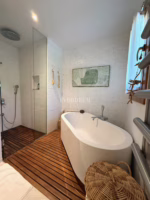 Grosse Villa mit Pool und Garten im Herzen von Türkbükü – Foto 1