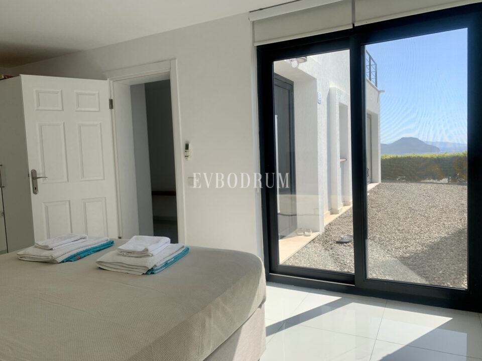 Muhteşem adalar ve deniz manzaralı, havuzlu villa – Görsel 12