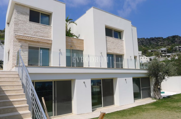 Moderne grosszügige Villa mit Privatpool und Meerblick – Foto 13