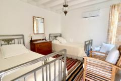 Yazlık kiralık villa, deniz manzarası ve özel havuz, 8 misafir