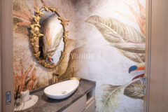 Plajlı sitede, özel havuzlu villa