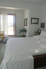 Denize Yürüme Mesafesinde Havuzlu Geniş Villa – Görsel 6