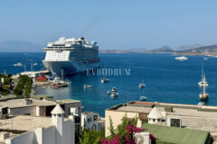 Yıllık kiralık, Kale ve adalar manzaralı Bodrum Evi