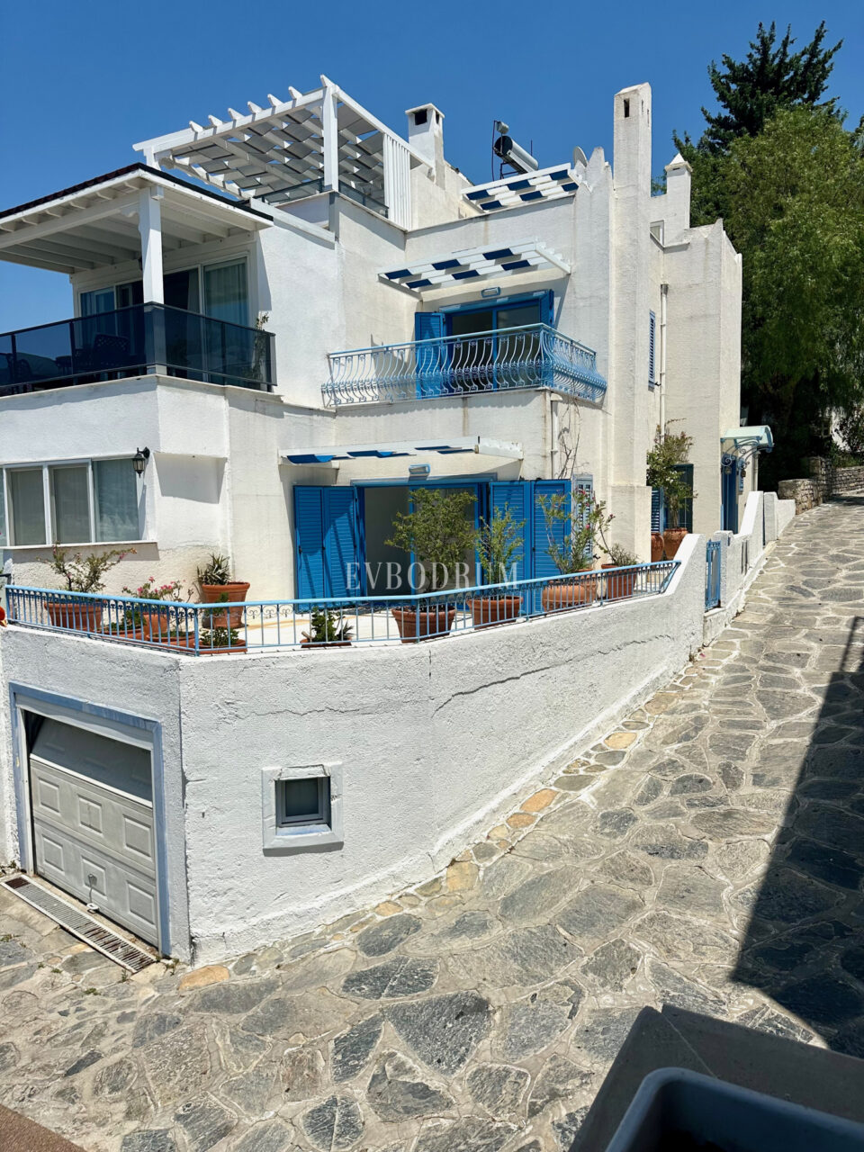 Bodrum’un kalbinde teraslı, orijinal Bodrum evi