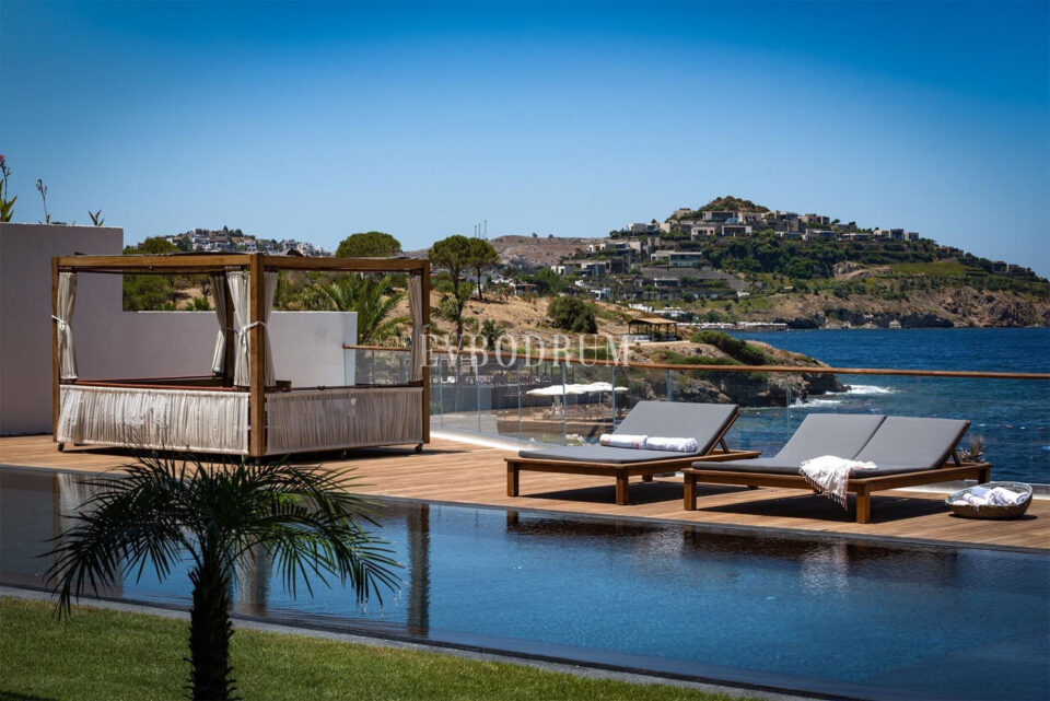 Yalıkavak'ta denize sıfır, özel iskeleli lüks villa – 1F48C45C 4D30 B144 F0B5525Acb18