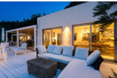 Yahşi’nin en güzel tepesinde, panoramik manzaralı havuzlu villaa