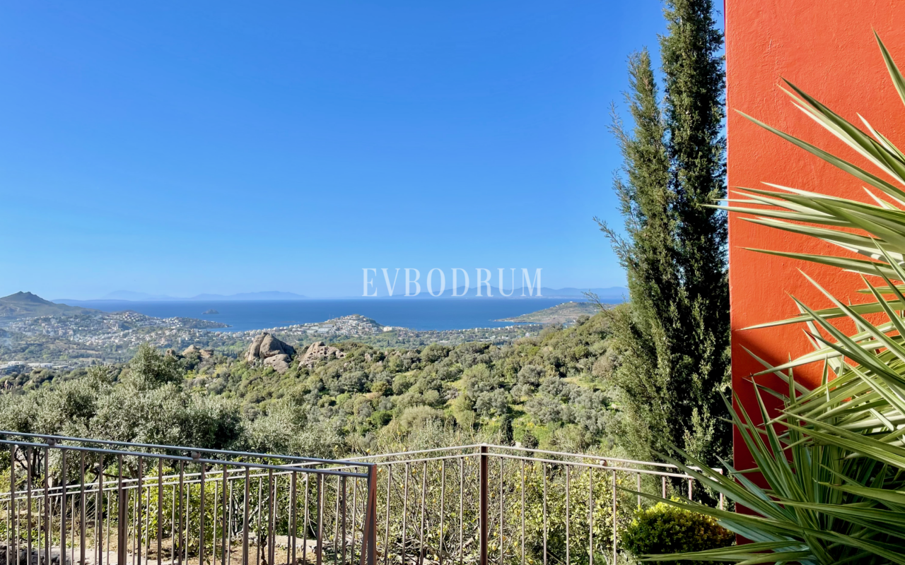 Yazlık kiralık villa, deniz manzarası ve özel havuz, 8 misafir