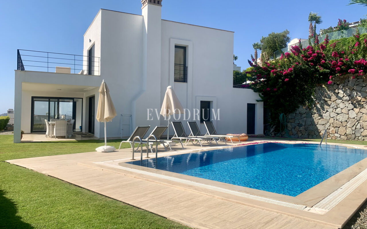 Muhteşem adalar ve deniz manzaralı, havuzlu villa