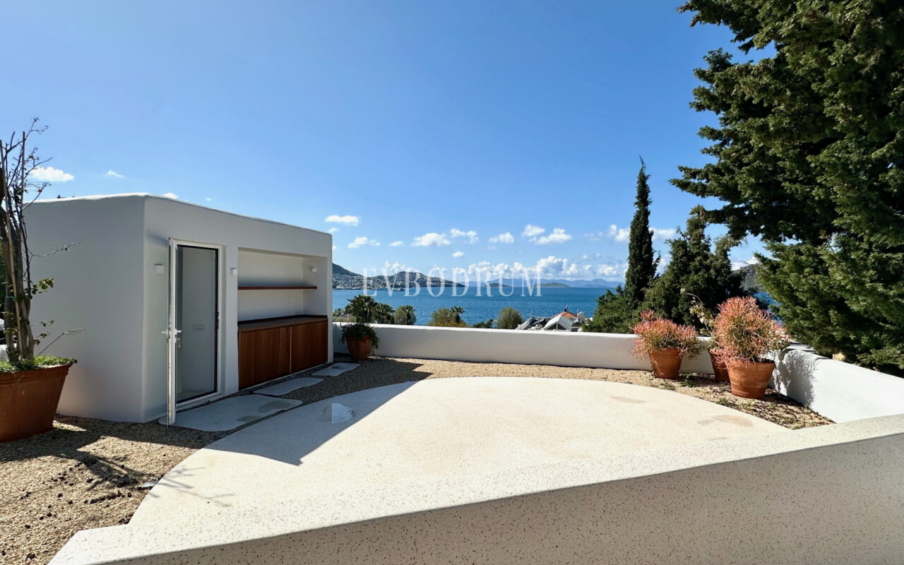 Yalıkavak’ta denize 100 adım müstakil, yeni renove edilmiş villa