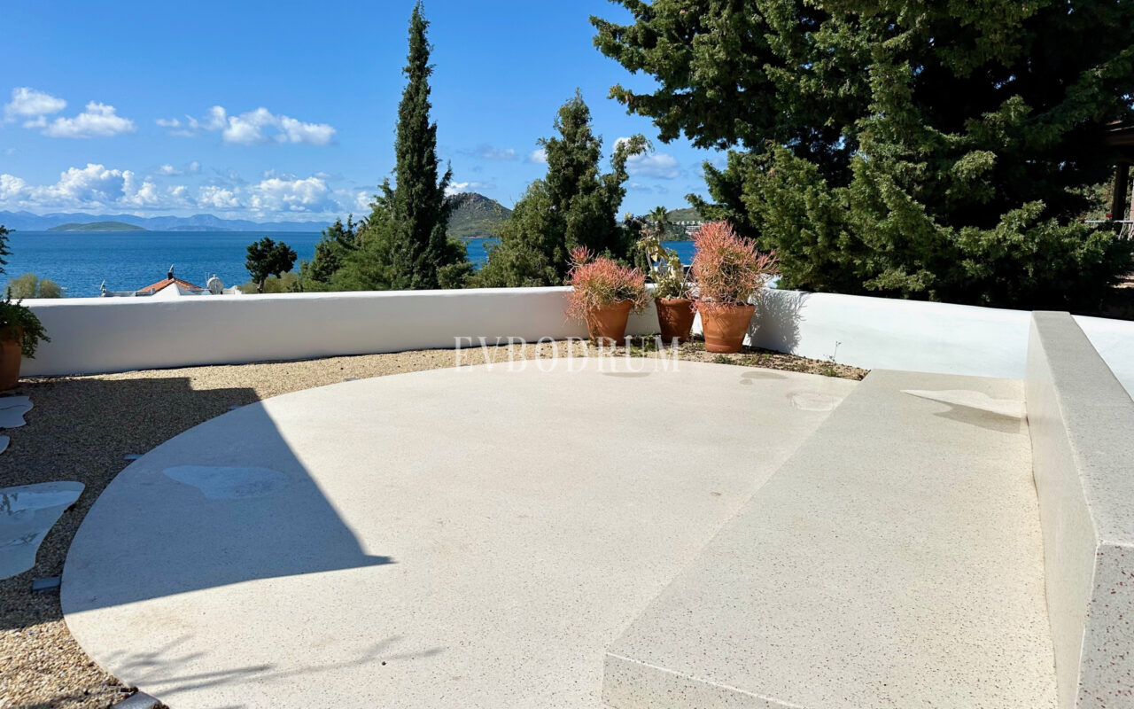 Yalıkavak’ta denize 100 adım müstakil, yeni renove edilmiş villa