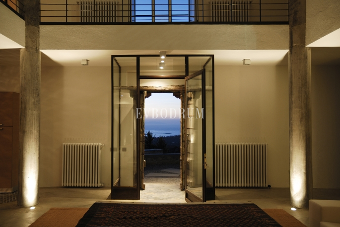 Deniz Manzaralı, Havuzlu Taş Villa – Görsel 6