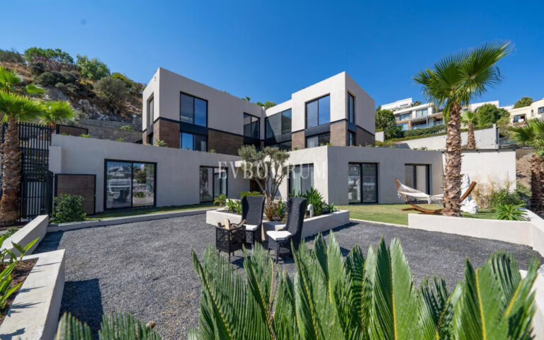 Bitez’de özel havuzlu, geniş ve lüks villa – Görsel 9