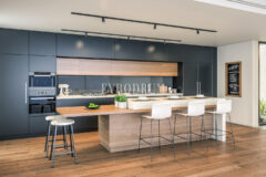 Muhteşem Manzaralı ve Plaja Erişimli Şık Daire