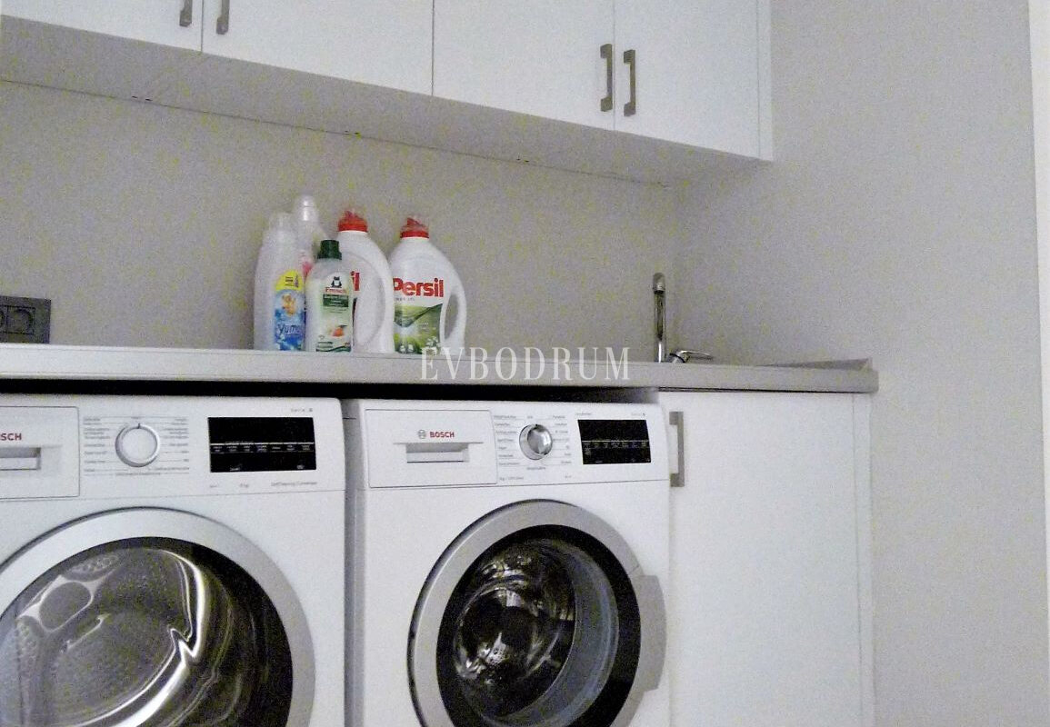 Havuzlu Yeni Villa, Sahile 5 Dakika Yürüme Mesafesinde, Haftalık Kiralık