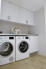 Havuzlu Yeni Villa, Sahile 5 Dakika Yürüme Mesafesinde, Haftalık Kiralık – Görsel 1