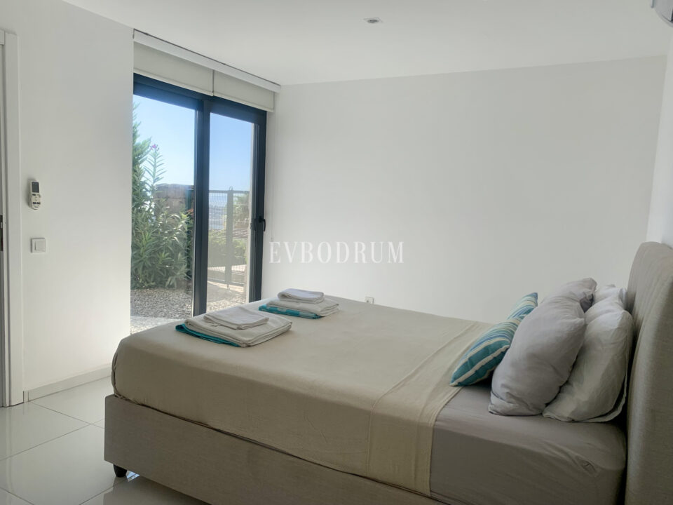 Muhteşem adalar ve deniz manzaralı, havuzlu villa – Görsel 12