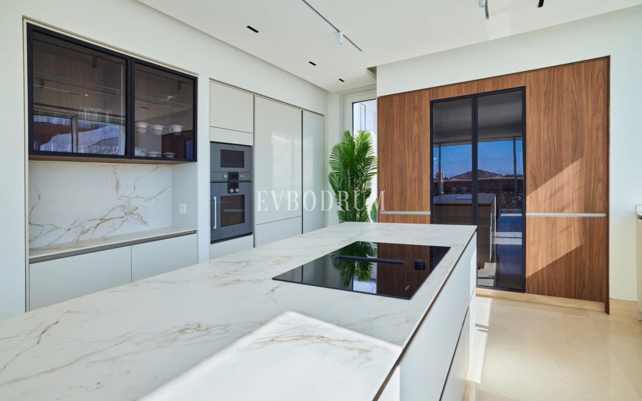 Yalıkavak’ta özel havuzlu, mimari tasarımlı yeni proje