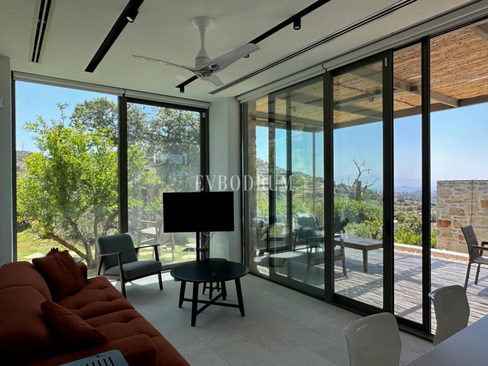 Stylisches Architektenhaus mit tollen Außenbereichen – Foto 6