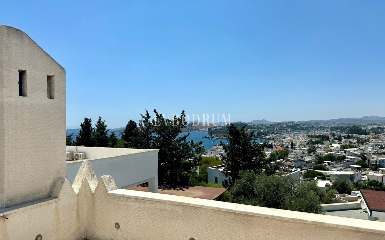 Bodrum’un kalbinde teraslı, orijinal Bodrum evi