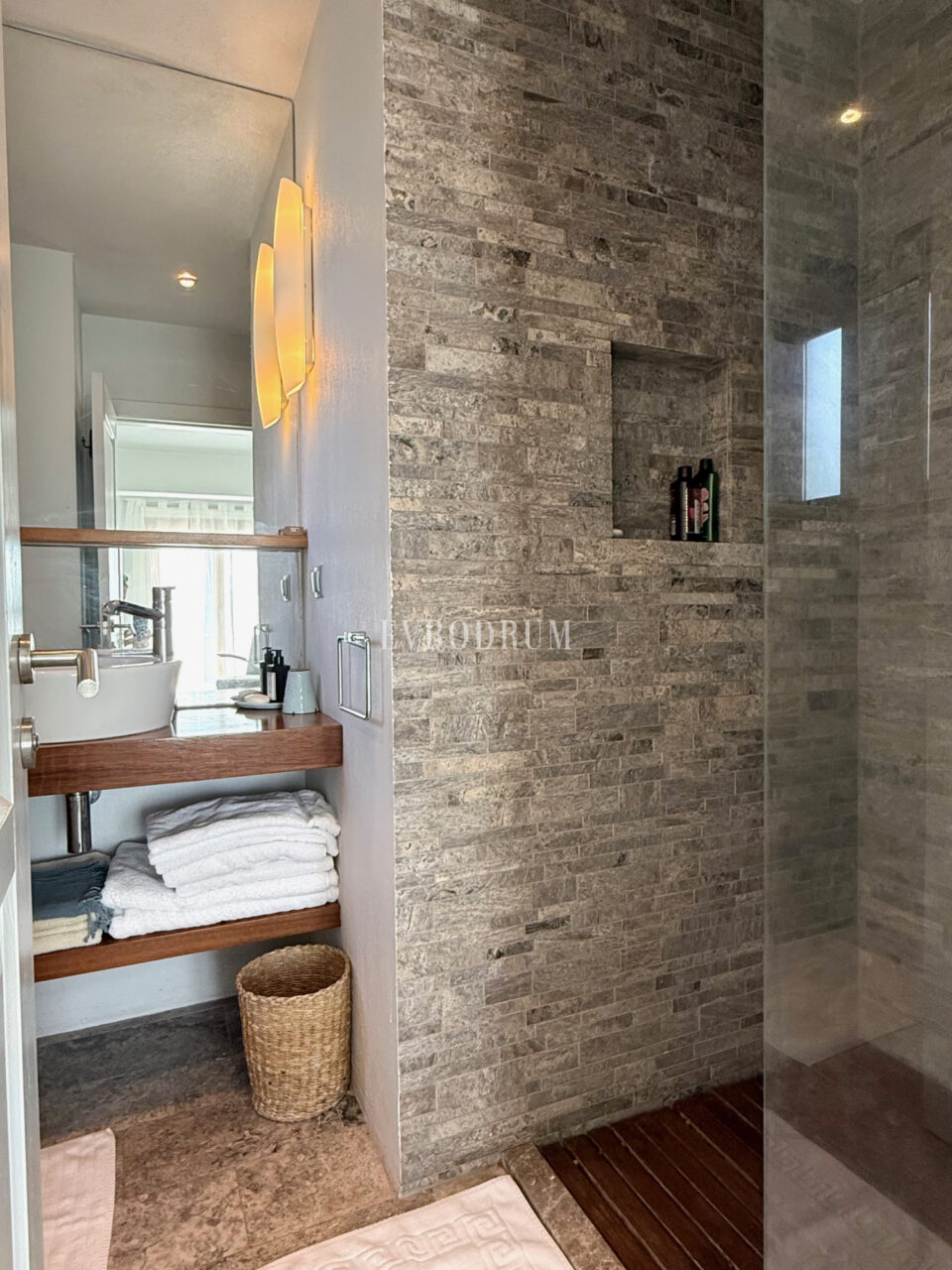 Grosse Villa mit Pool und Garten im Herzen von Türkbükü