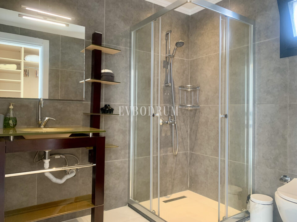 Muhteşem adalar ve deniz manzaralı, havuzlu villa – Görsel 12