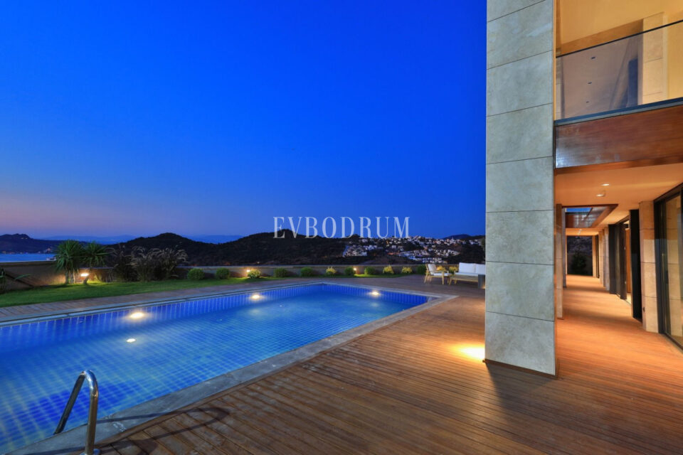 Yeni tamamlanmış, deniz manzaralı, özel havuzlu ve bahçeli villa – Görsel 21