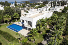 Havuzlu Yeni Villa, Sahile 5 Dakika Yürüme Mesafesinde, Haftalık Kiralık