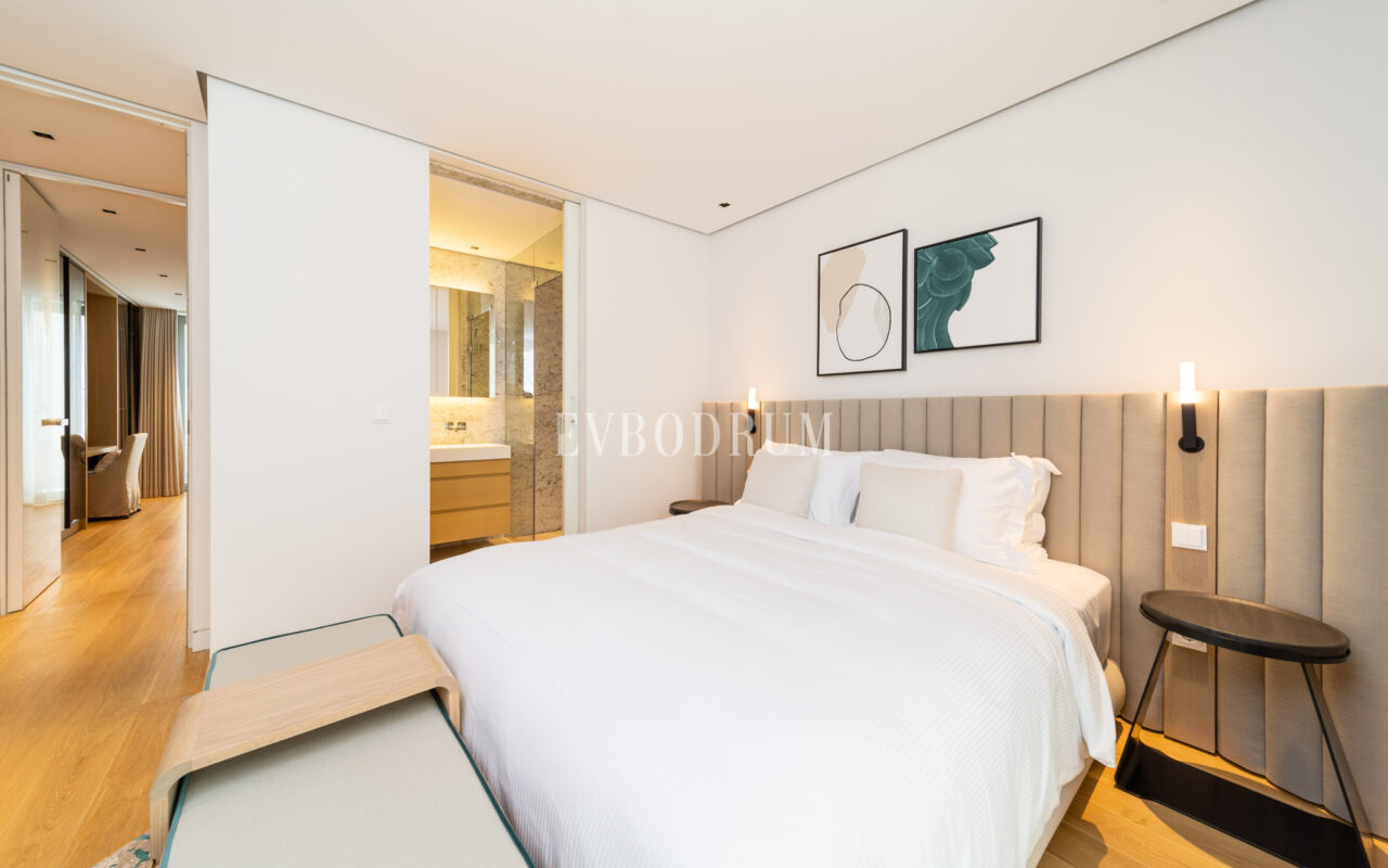 Yalıkavak’ta Denize Sıfır Lüks Villa