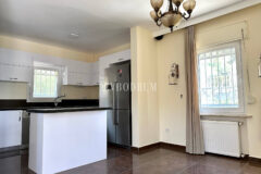 Yalikavak Küdür, önü kapanmaz deniz manzaralı 3 katlı villa