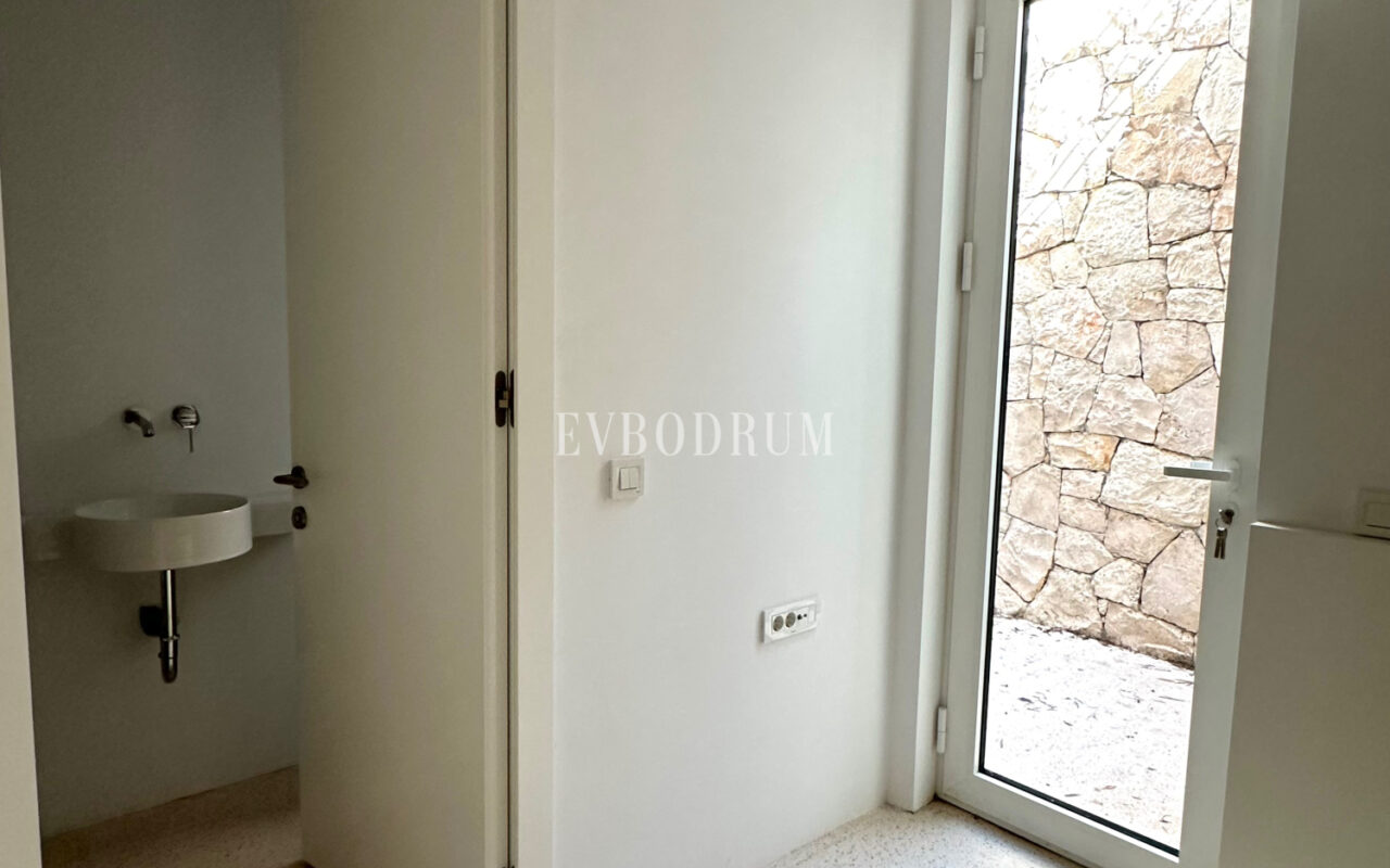 Yalıkavak’ta denize 100 adım müstakil, yeni renove edilmiş villa