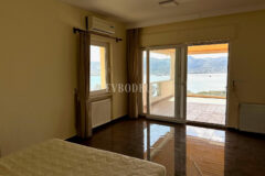 Yalikavak Küdür, önü kapanmaz deniz manzaralı 3 katlı villa