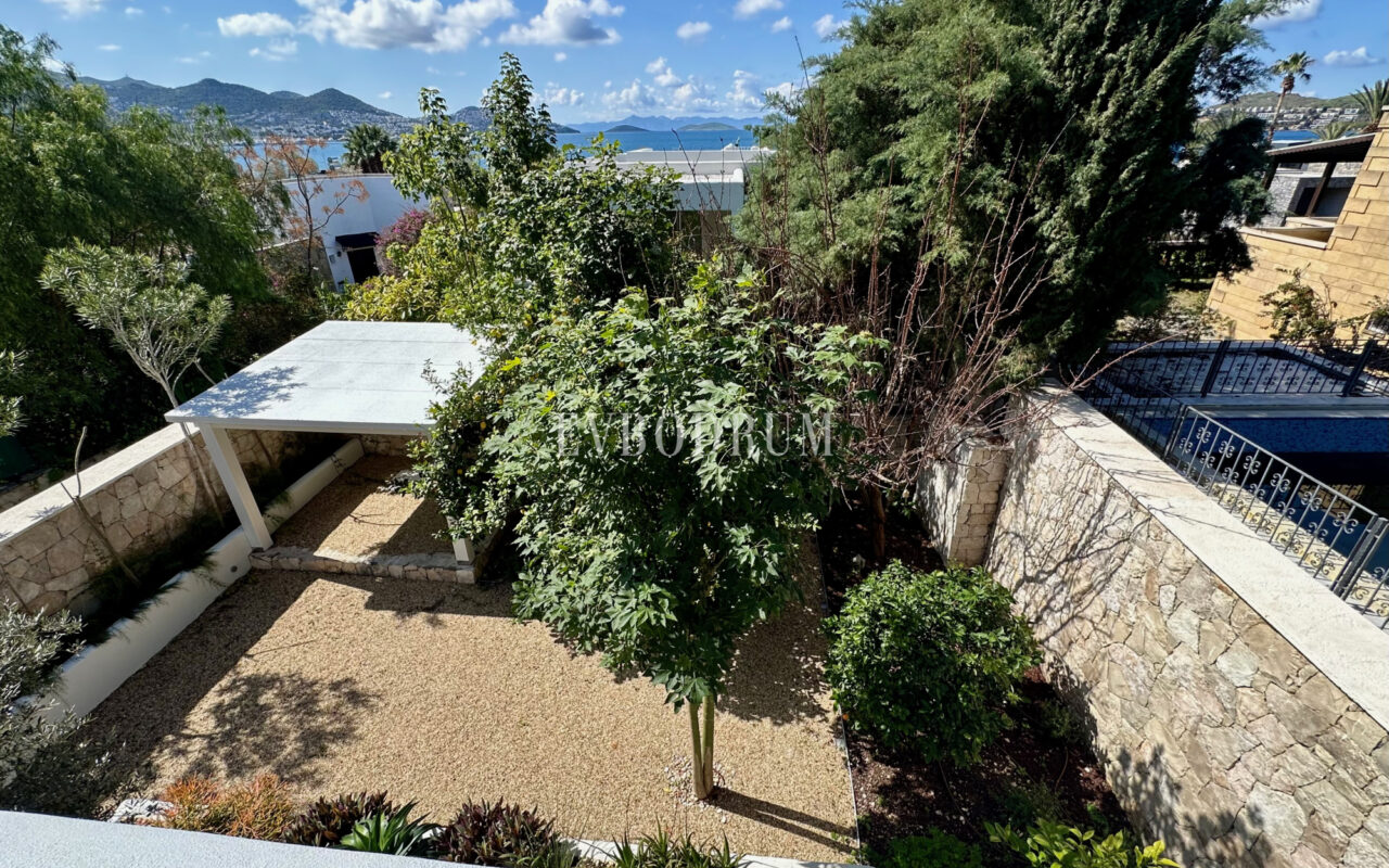 Yalıkavak’ta denize 100 adım müstakil, yeni renove edilmiş villa