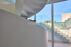 Yalıkavak’ta özel havuzlu, mimari tasarımlı yeni proje