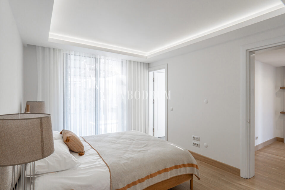 Yalıkavak’ta şehir konsepti:Deniz manzaralı, havuzlu lüks villa – Görsel 1