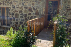 Gümüşlük, Karakaya’da bahçe içinde müstakil taş villa