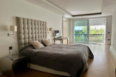 Zarif ve özel, havuzlu, manzaralı şehir evi