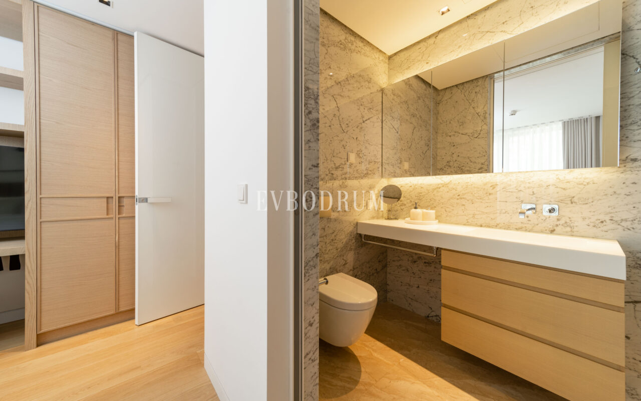 Yalıkavak’ta Denize Sıfır Lüks Villa