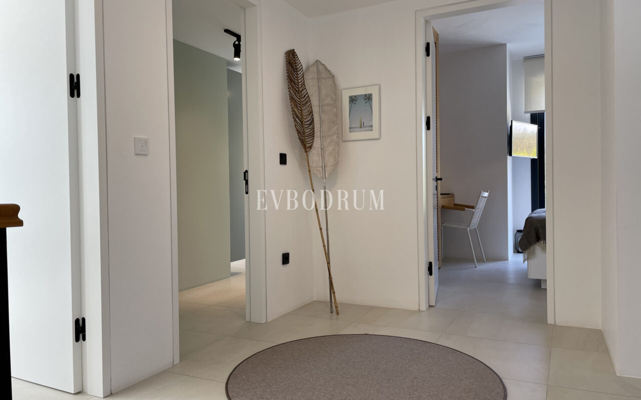 Yalikavak Merkez’de Modern Havuzlu Villa