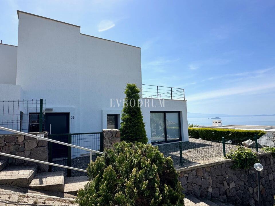 Muhteşem adalar ve deniz manzaralı, havuzlu villa – Görsel 9