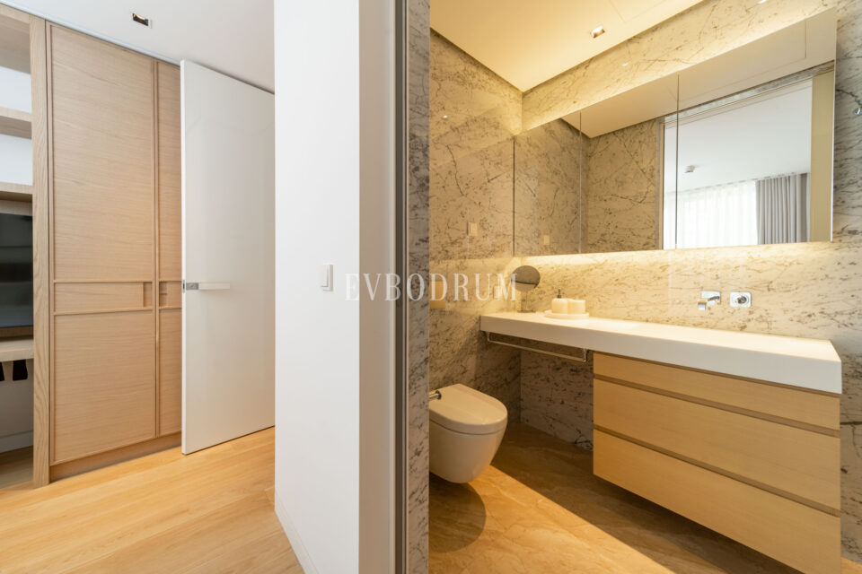 Yalıkavak’ta Denize Sıfır Lüks Villa – Görsel 24