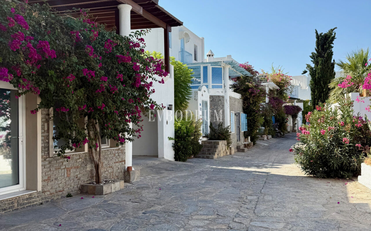 Yıllık kiralık, Kale ve adalar manzaralı Bodrum Evi