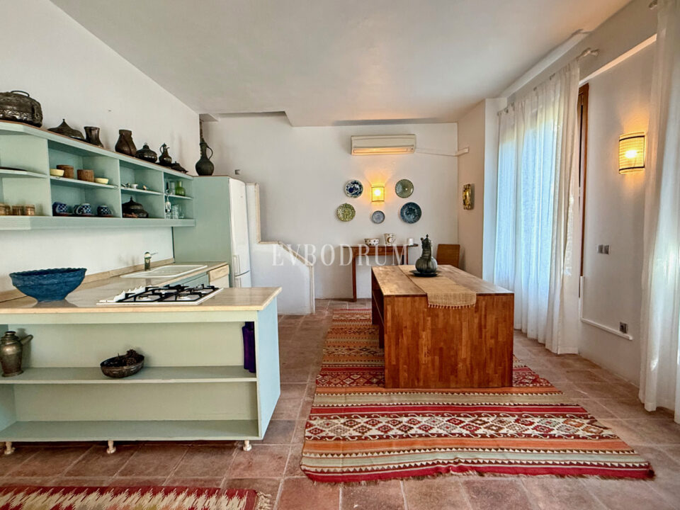 Grosse Villa mit Pool und Garten im Herzen von Türkbükü